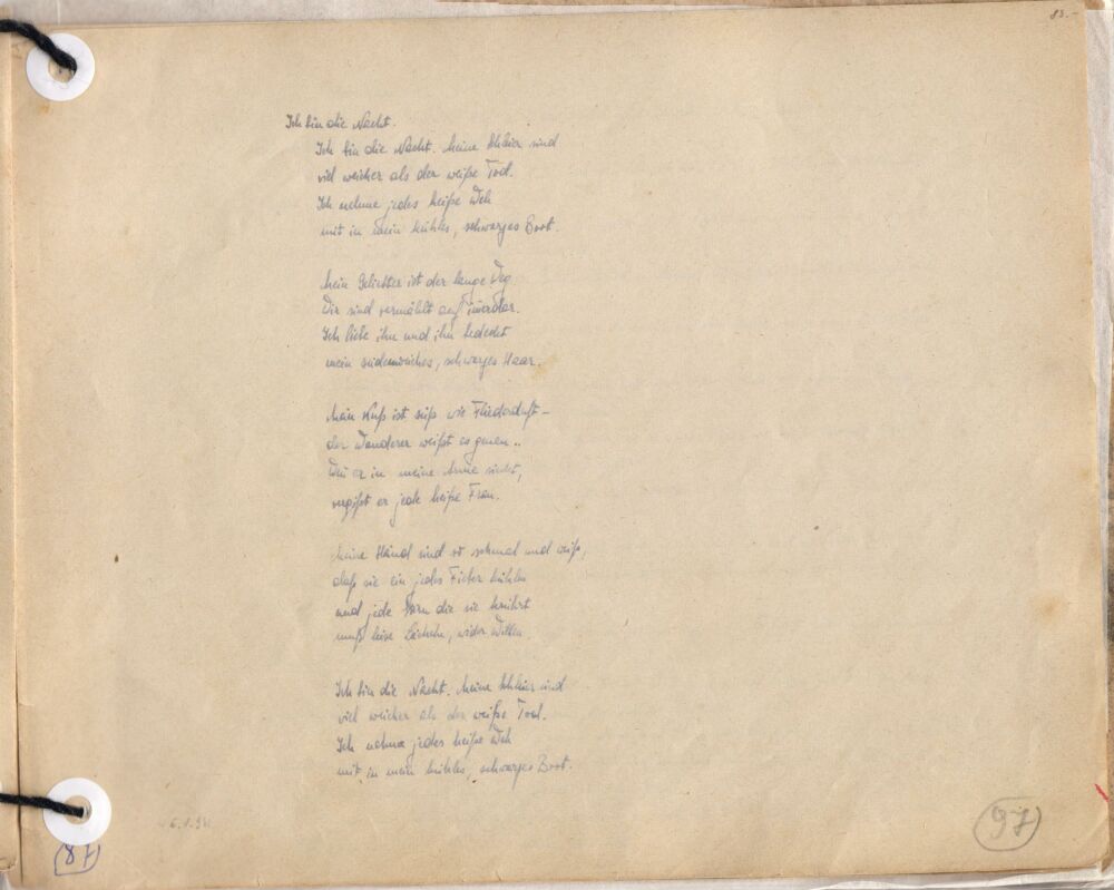 Seite aus Selmas Gedichtband mit dem Gedicht »Ich bin die Nacht«