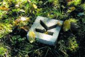 Aufnahme des Alphabet-Gartens der Gedenkstätte Grafeneck