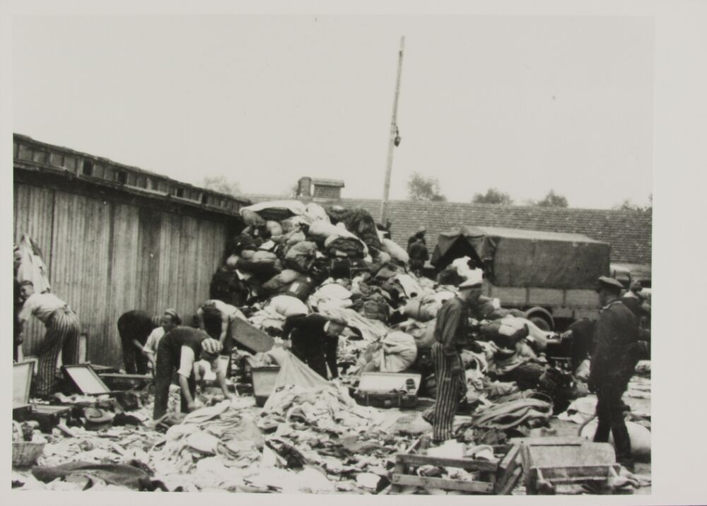 Aufnahme der Effektenkammer des Konzentrations- und Vernichtungslagers Auschwitz-Birkenau